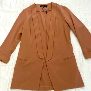 Dynamite comfortable blazer